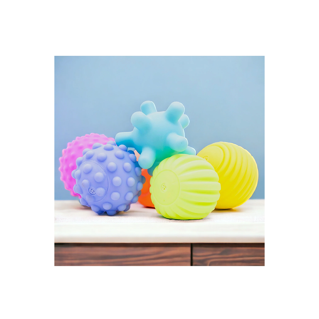 B4Brain Sensory Balls Pack Of 6 | Colorful squeaky ball | Soft Plastic ball | Toys For Kids ( 7 - 14 months ) : Developments Toys For Little Ones in India 